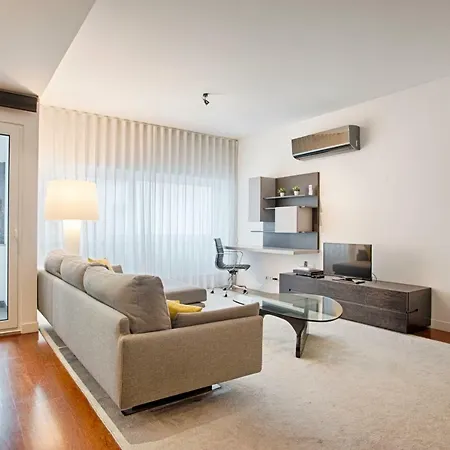 Libest Ribeira 2 - Time Out Market * Lisboa